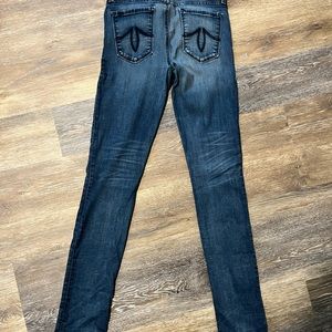 Level 99 skinny jeans size 27